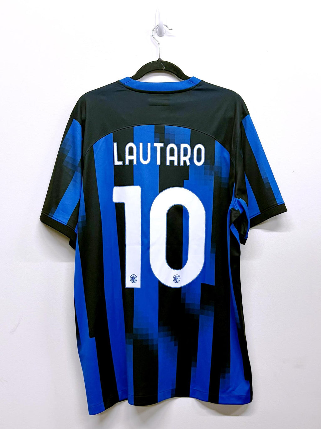 '23 Inter Milan Home Kit - 'Lautaro #10'