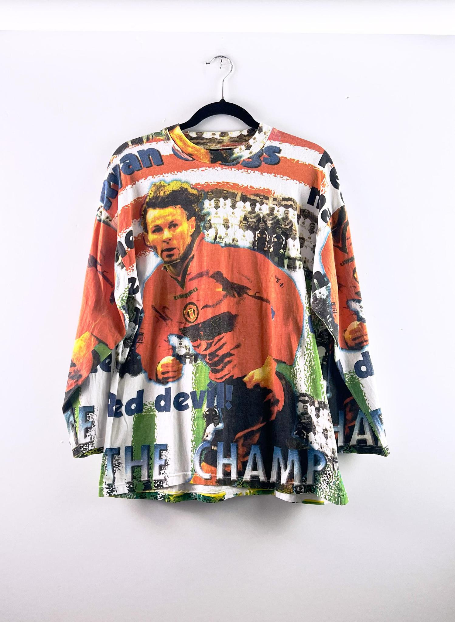 '90s Manchester United Red Devil The Champ Crew - 'Ryan Giggs'