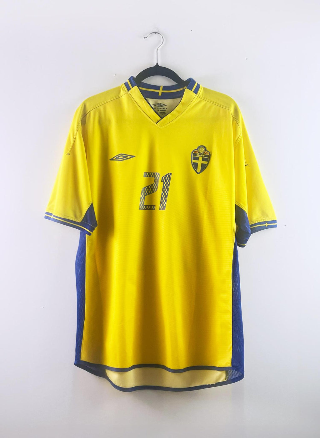 '02 Sweden National Football Team Home Kit - 'Ibrahimović #21'