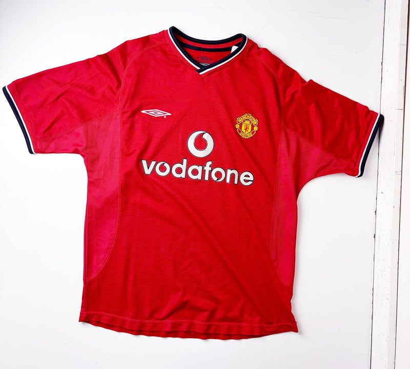 '00 Manchester United Home Kit