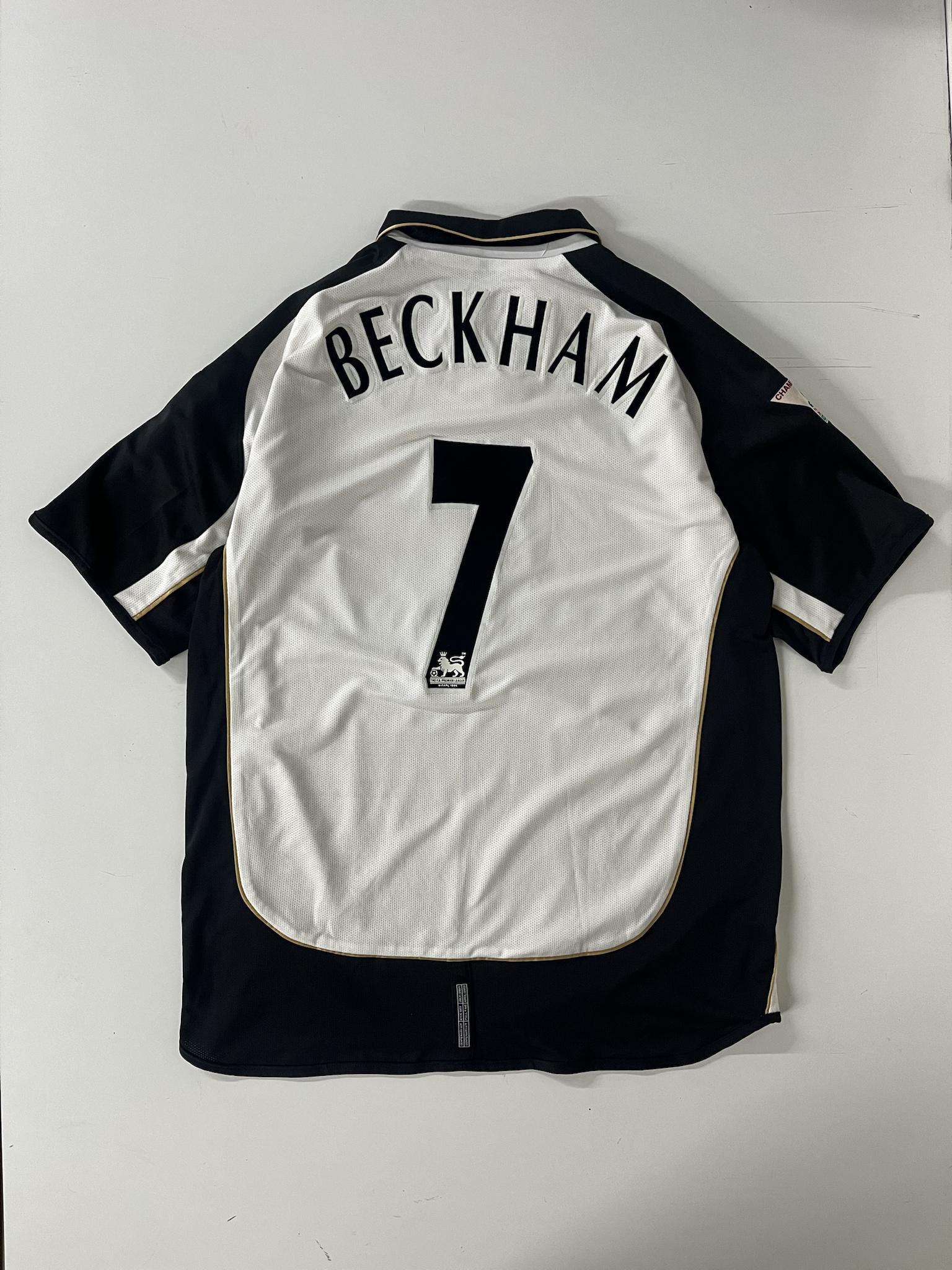 '01-02 Manchester United 100th Anniversary Home Kit - 'Beckham #7'