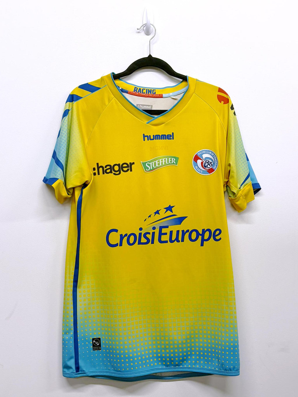 '17-18 Strasbourg Goalkeeper Kit
