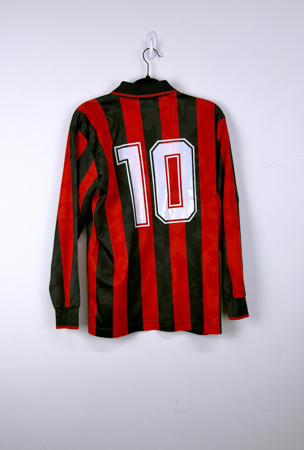 '93-94 AC Milan Home Kit - '#10'