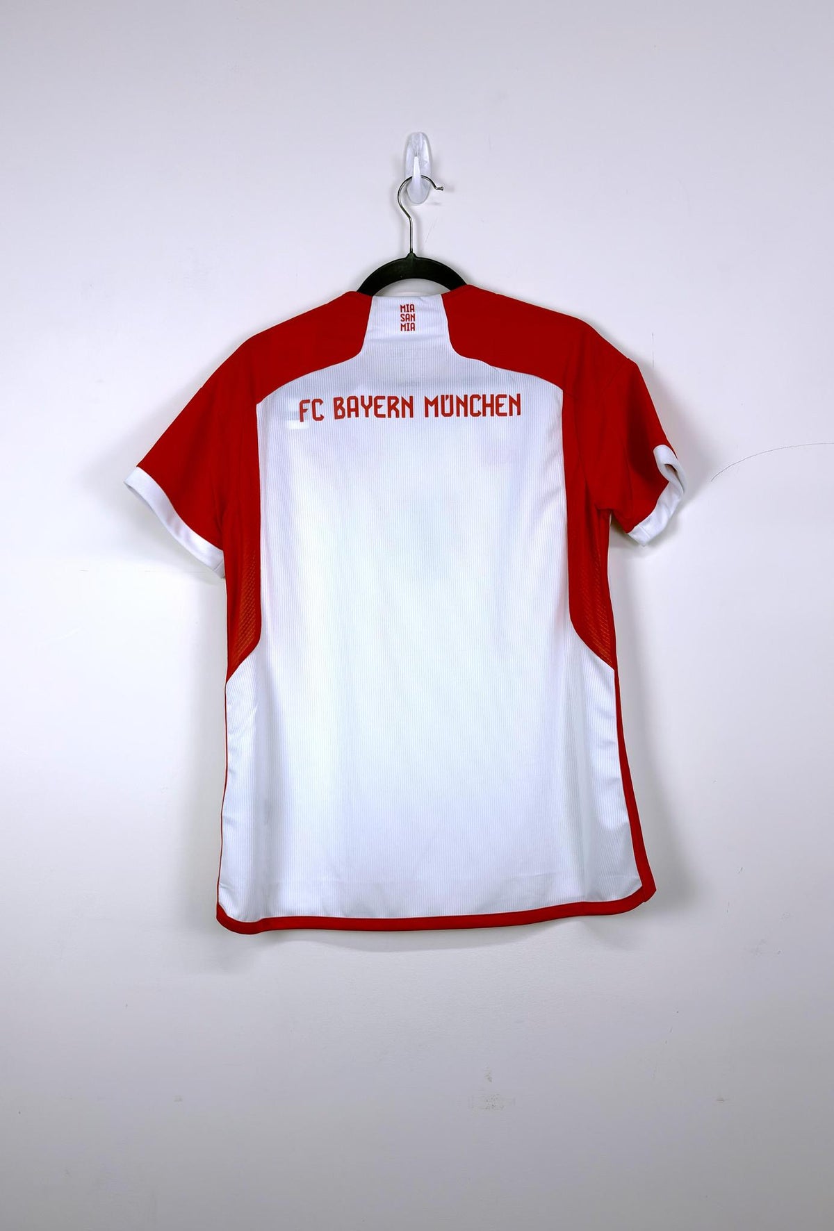 '23-24 Bayern Munich Away Kit