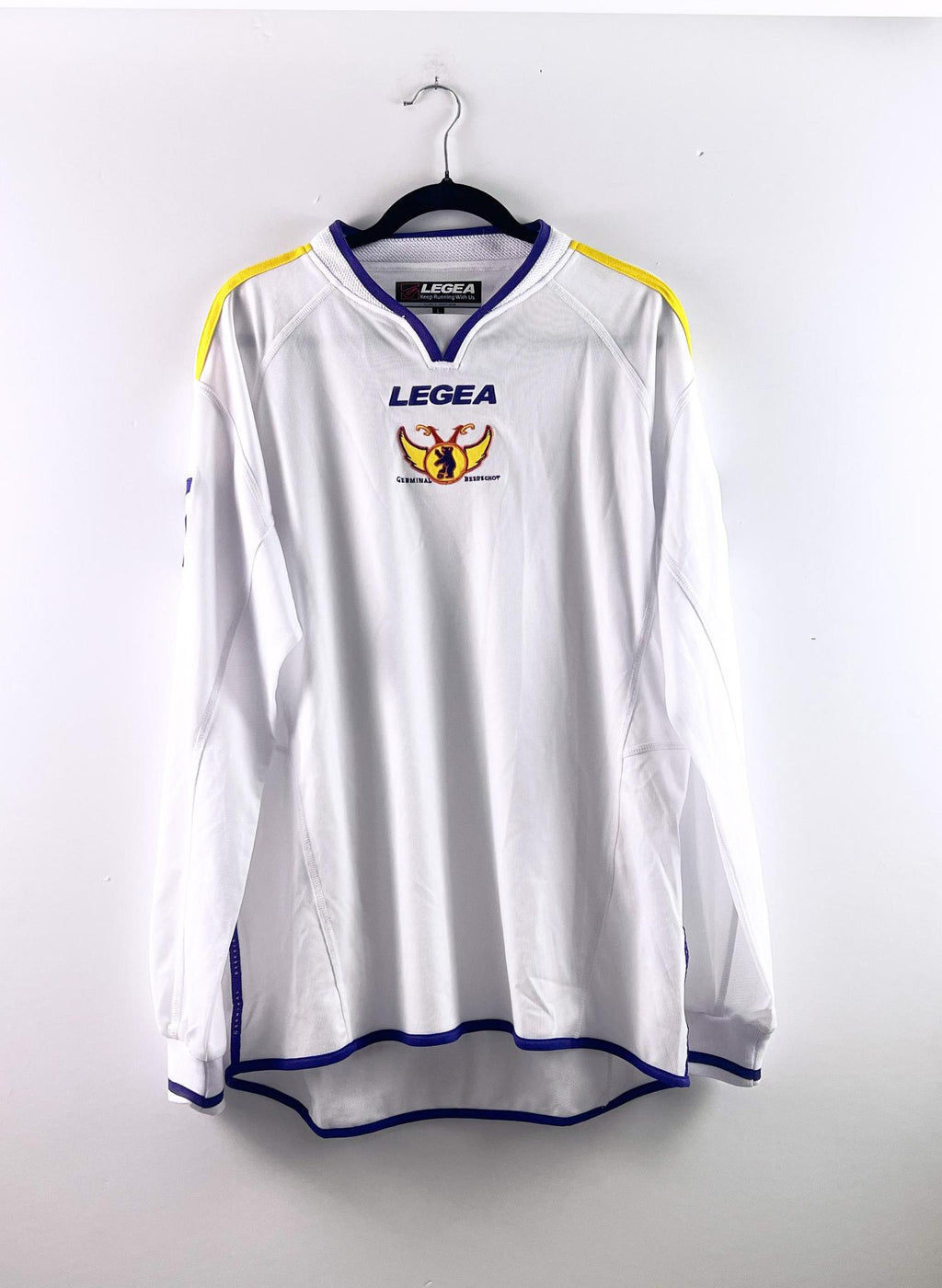 '04-05 Germinal Beerschot Away Kit