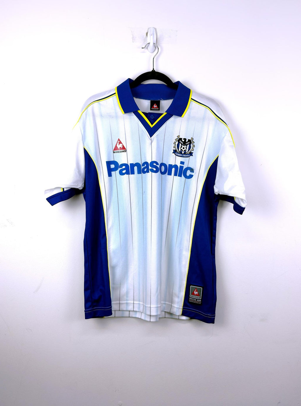 '01 Gamba Osaka Away Kit