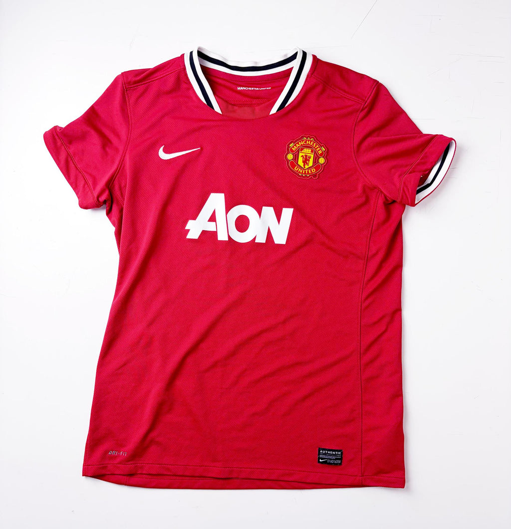 '04 Manchester United Home Kit