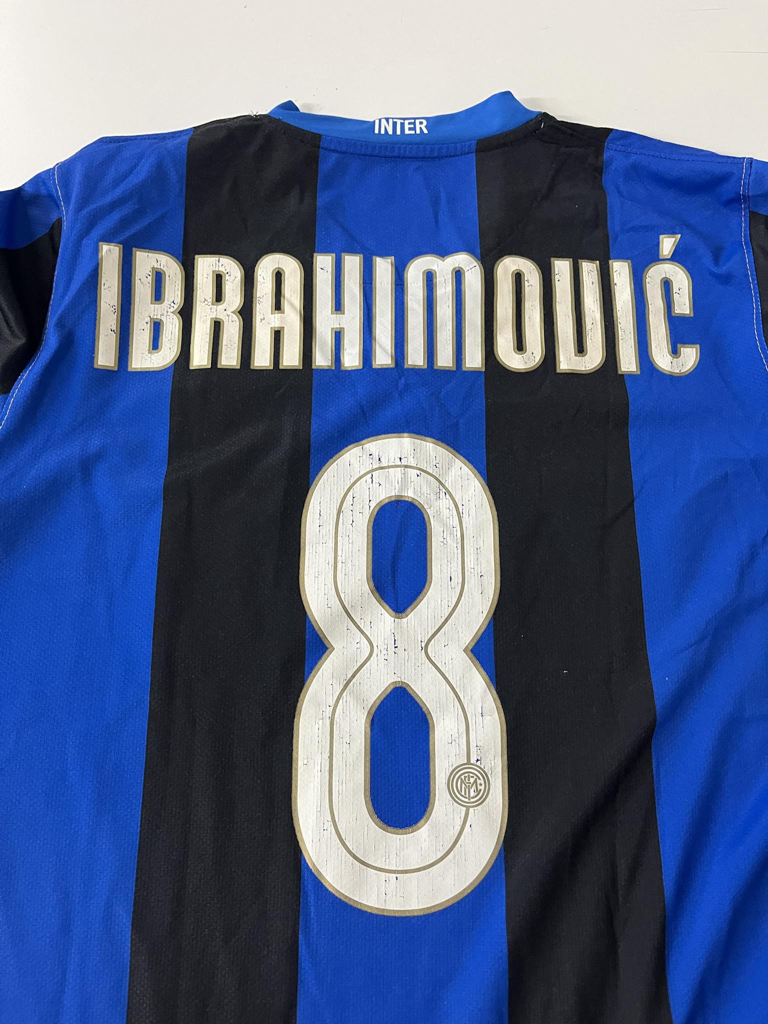 '08-09 FC Inter Milan Home Kit - 'Ibrahimovic #8'