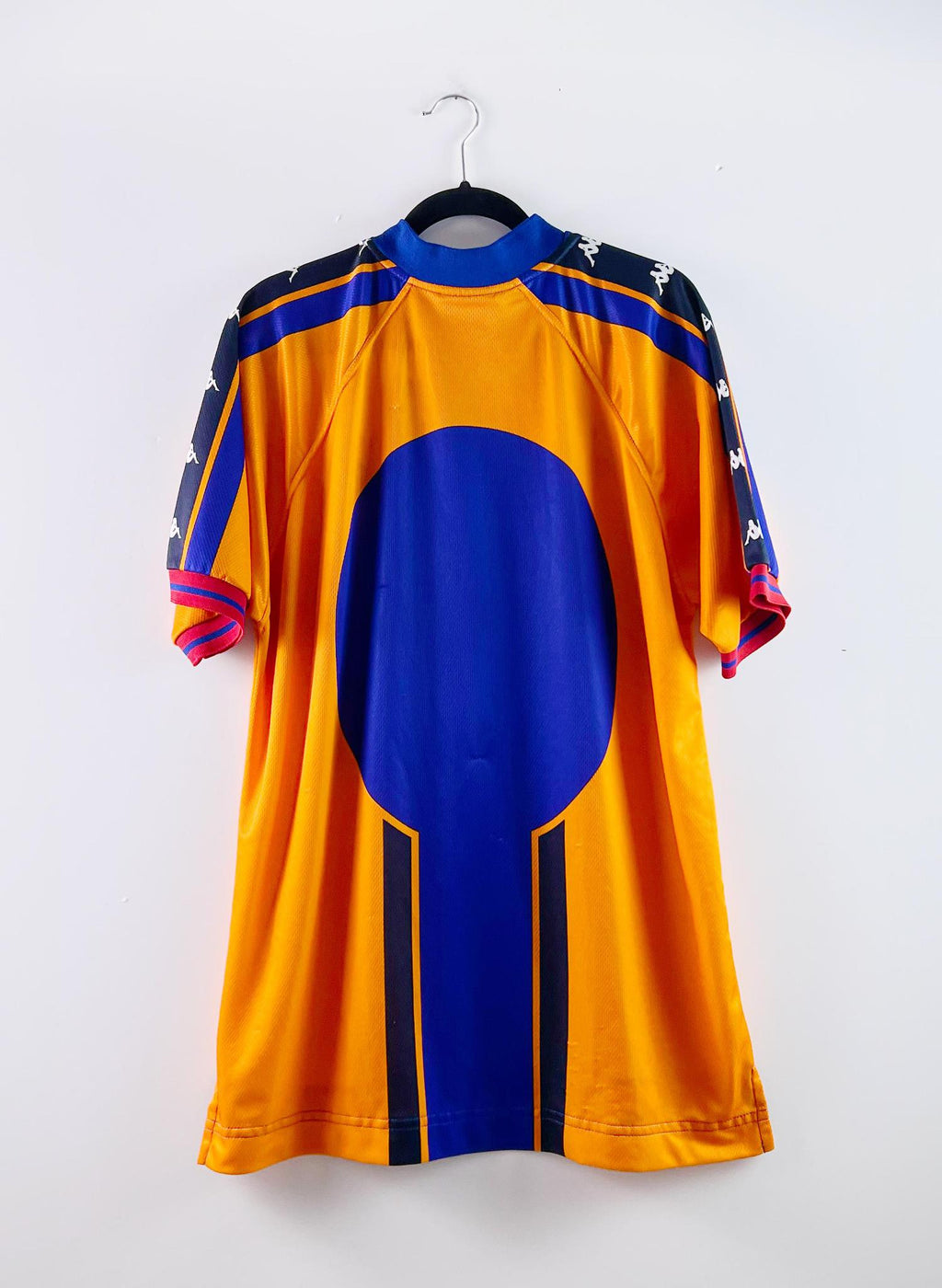 '95-96 FC Barcelona Away Kit