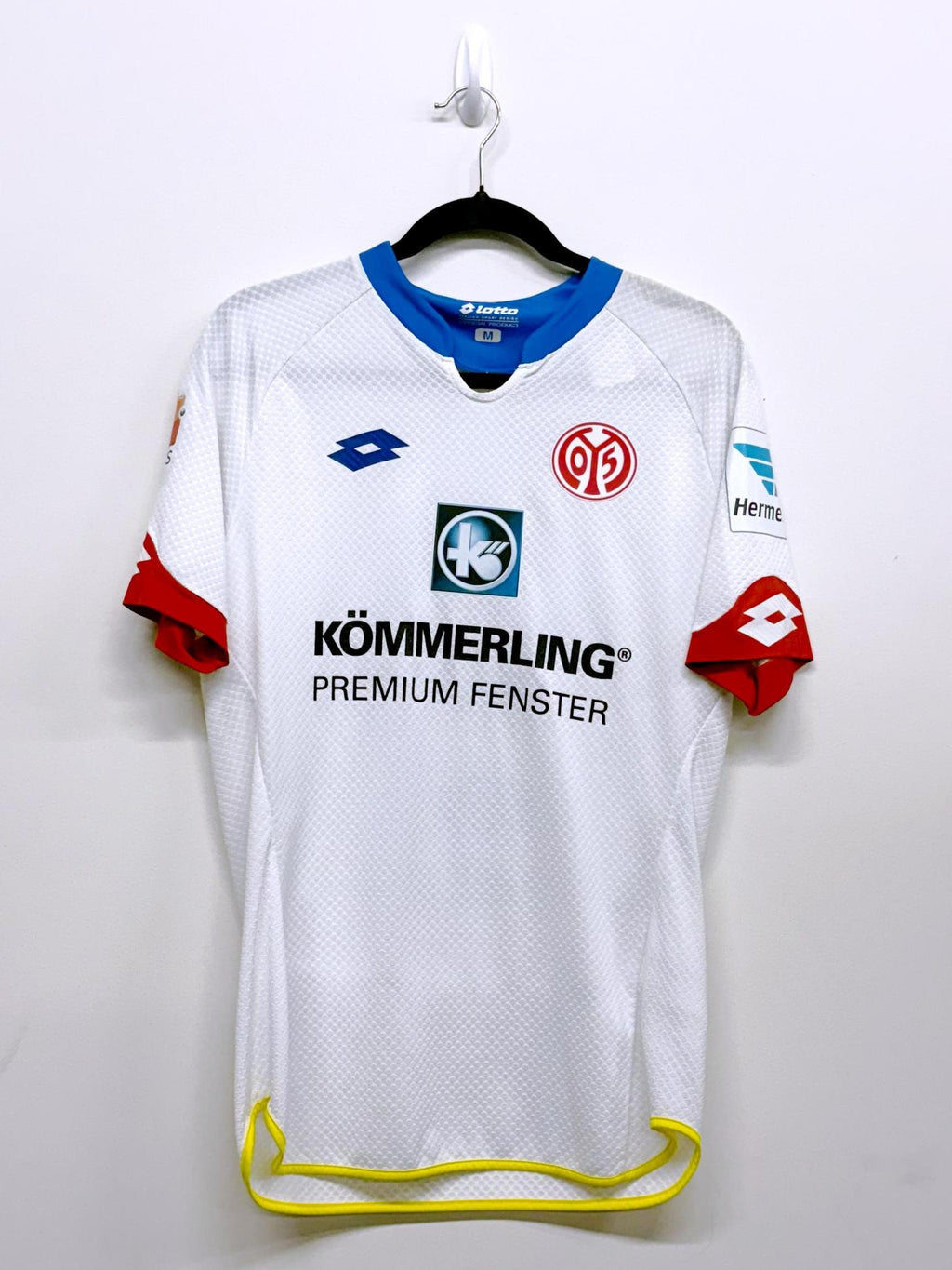 '15-16 1. FSV Mainz 05 Away Kit - 'Muto #9'