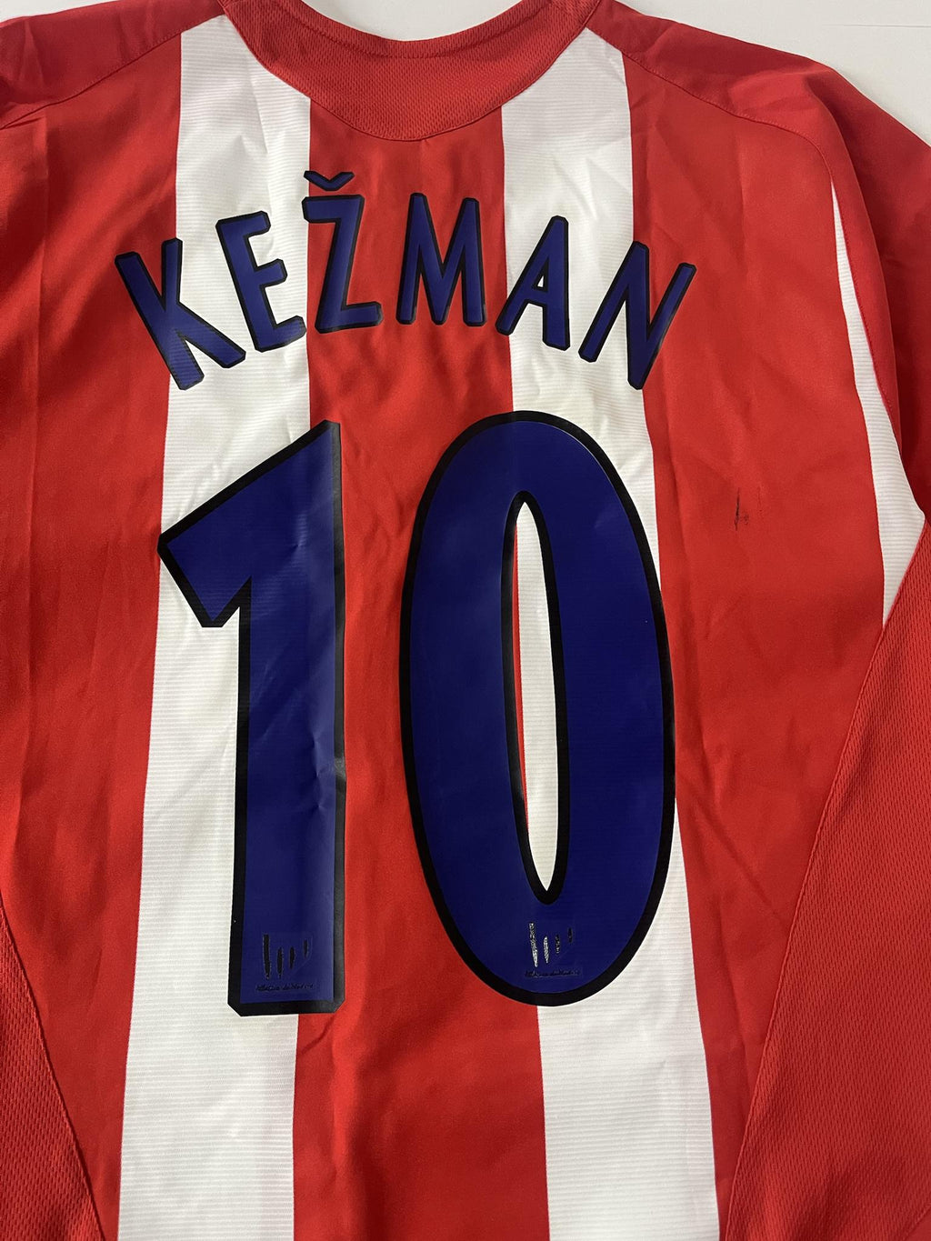 '05-06 Atlético Madrid Home Kit - 'Kezman #10'
