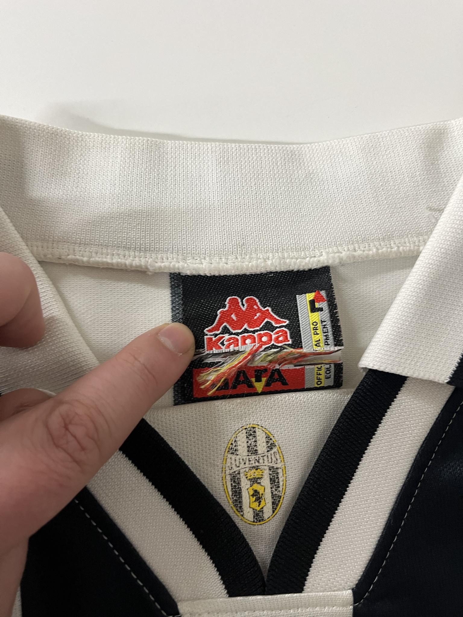 '95 Juventus Home Kit