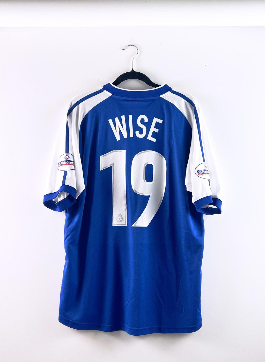 '03-04 Millwall F.C Home Kit - 'Wise #19'