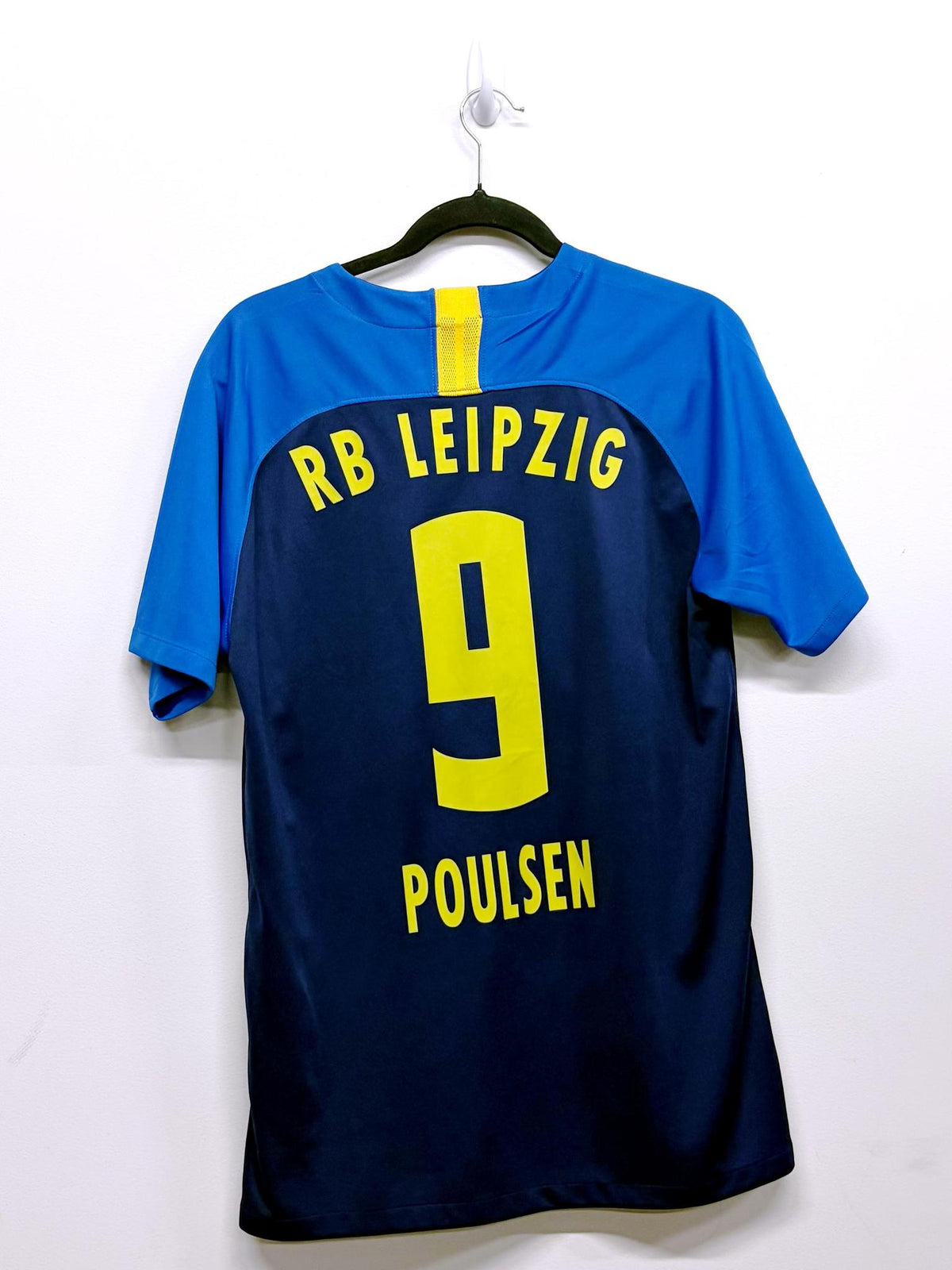 '16-17 RB Leipzig Away Kit - 'Poulsen #9'