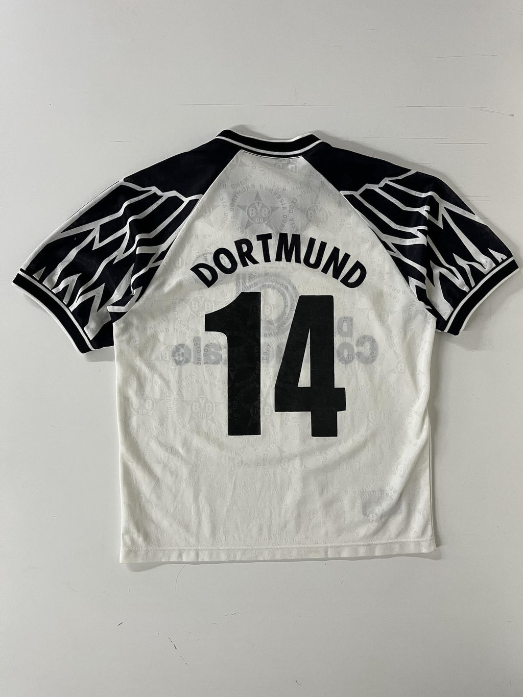 '94-95 Dortmund Away Kit - 'Herrlich #11'