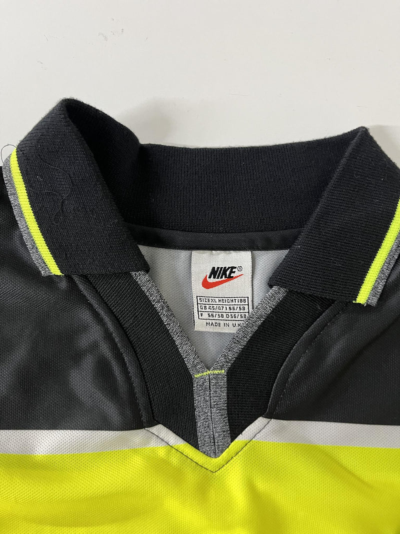 '97-98 Dortmund Home Kit - Sousa #19