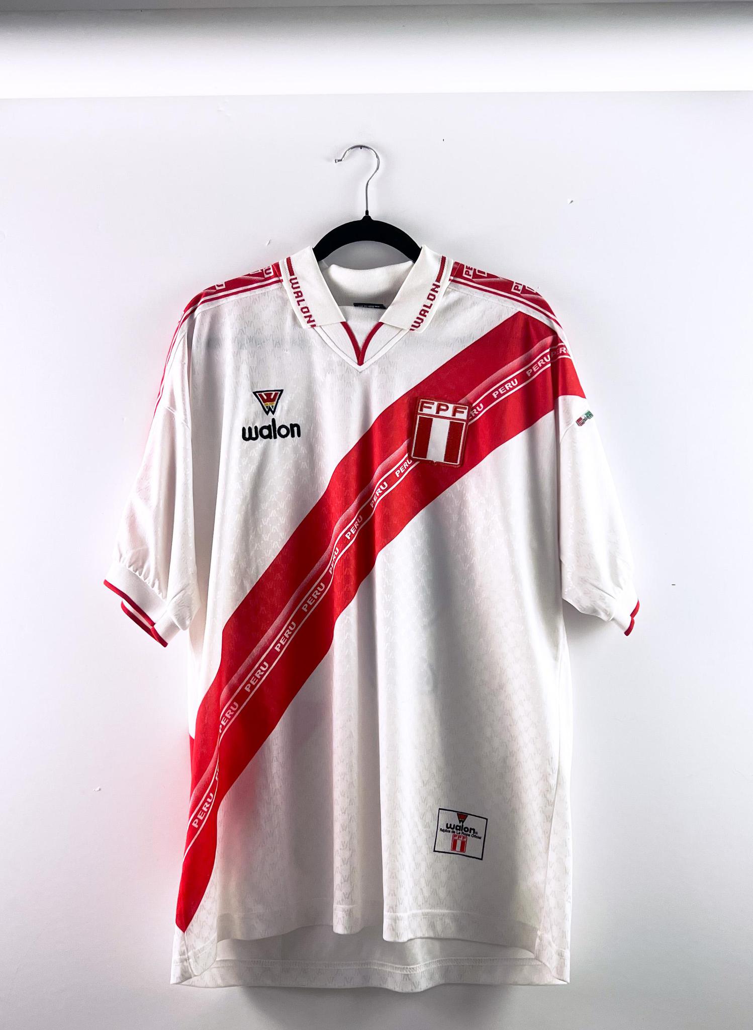 '00-01 Peru National Football Team Home Kit - '#9'