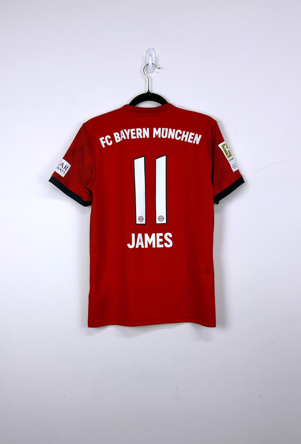 '18 Bayern Munich Home Kit - 'James #11'
