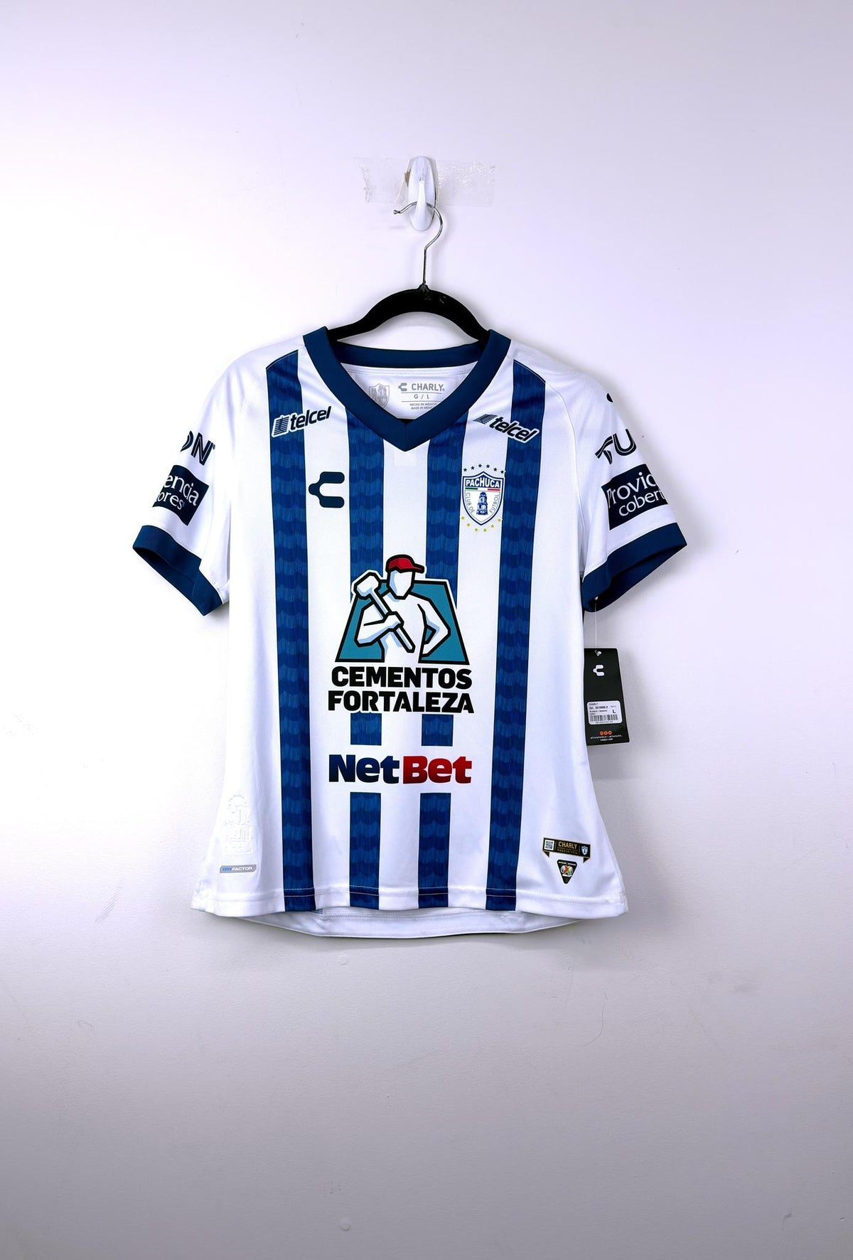 '21-22 C.F. Pachuca Away Kit