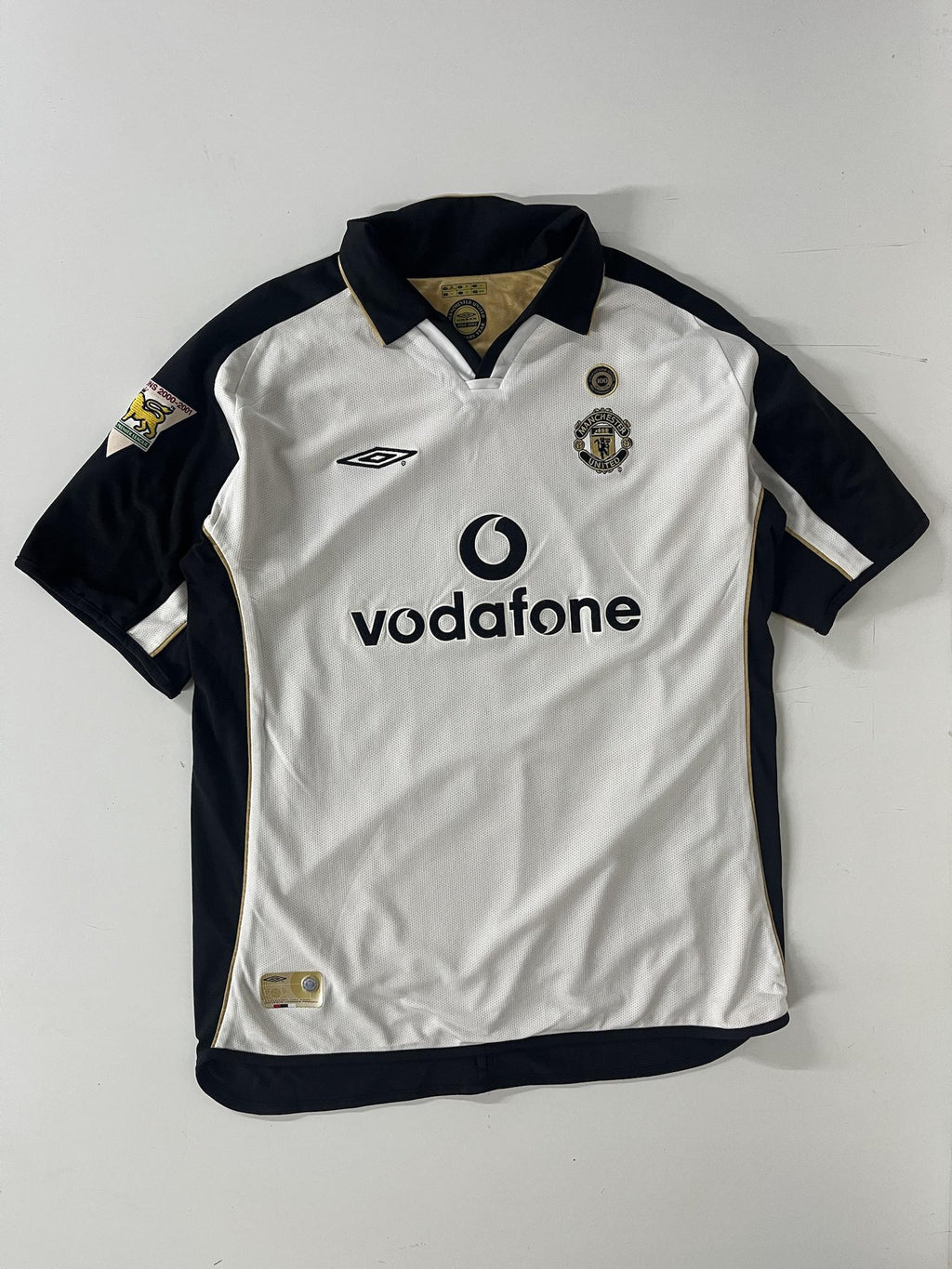 '01-02 Manchester United 100th Anniversary Home Kit - 'Beckham #7'