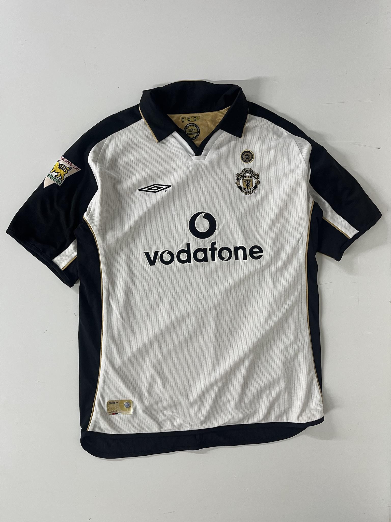 '01-02 Manchester United 100th Anniversary Home Kit - 'Beckham #7'
