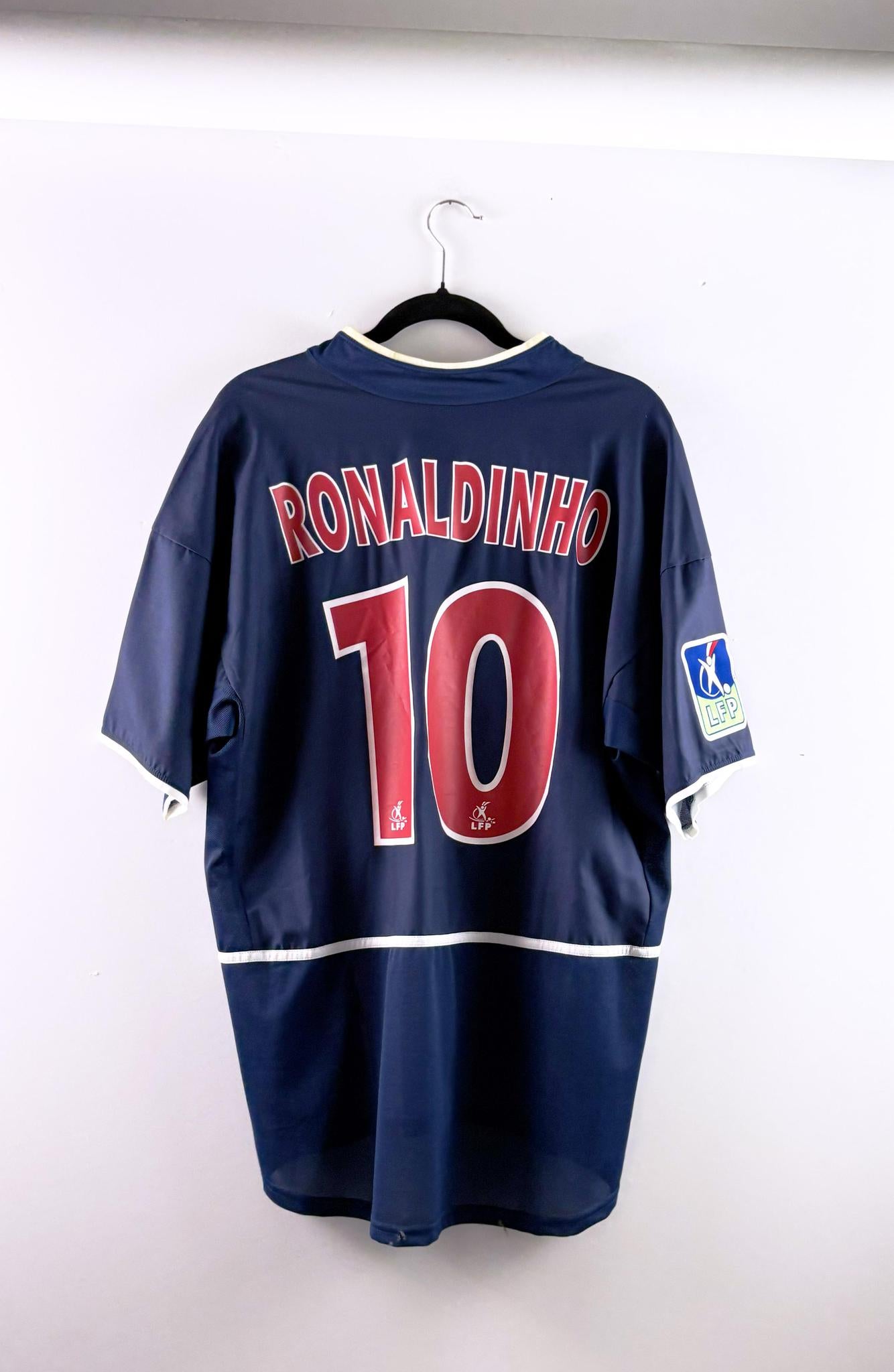 '03-04 PSG Home Kit - 'Ronaldinho #10'