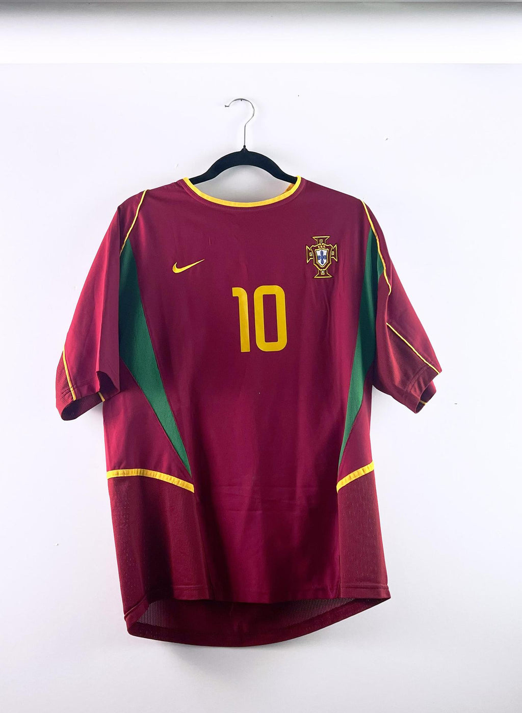 '02-04 Portugal National Football Team Home Kit - 'Rui Costa #10'