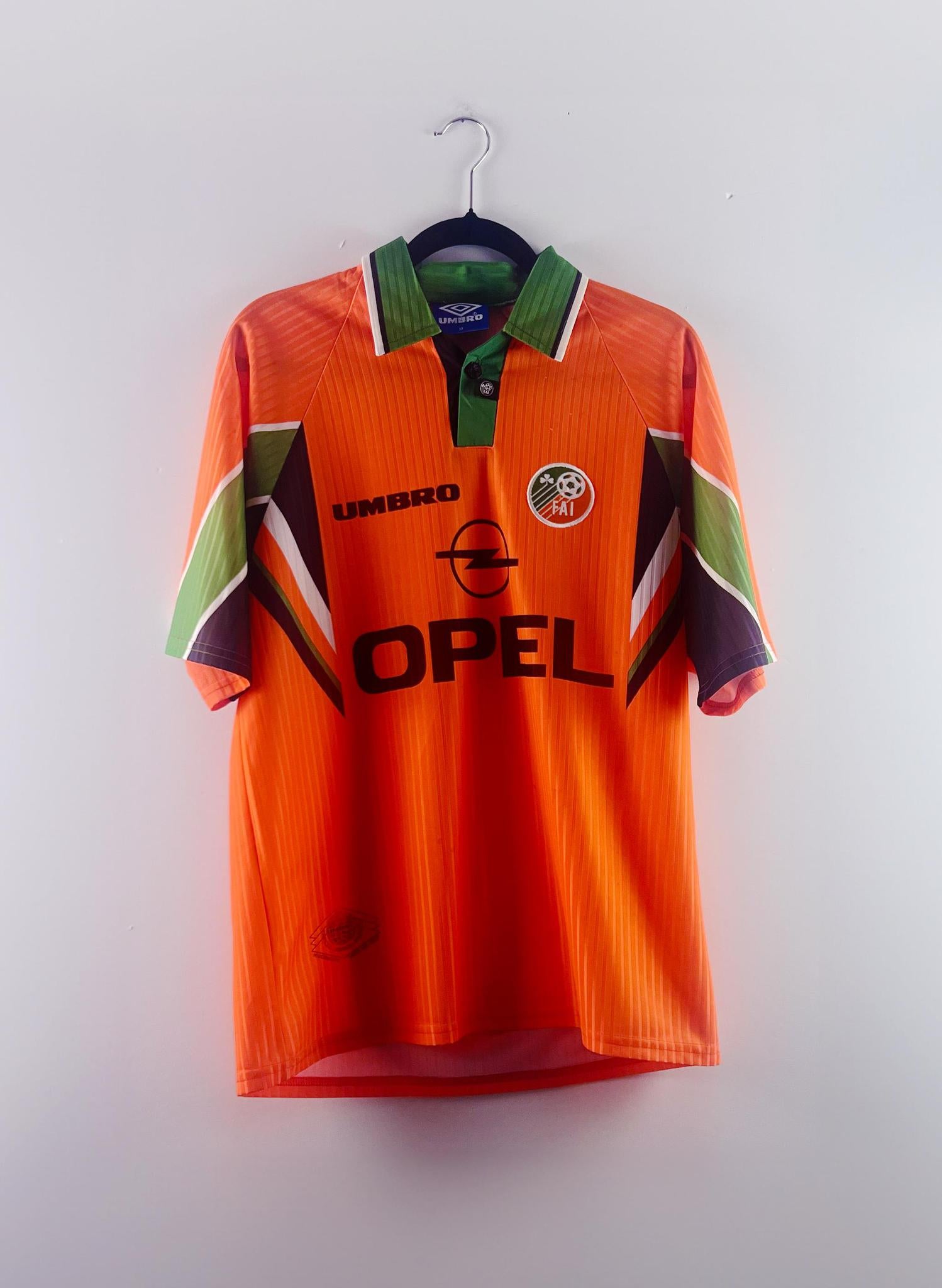'97-98 Ireland National Football Team Away Kit