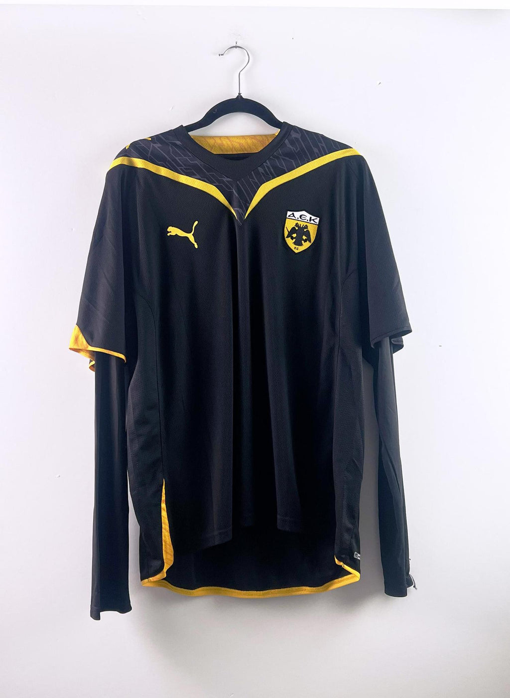 '09-10 AEK Athens F.C. Home Kit - 'Majstorović #5'