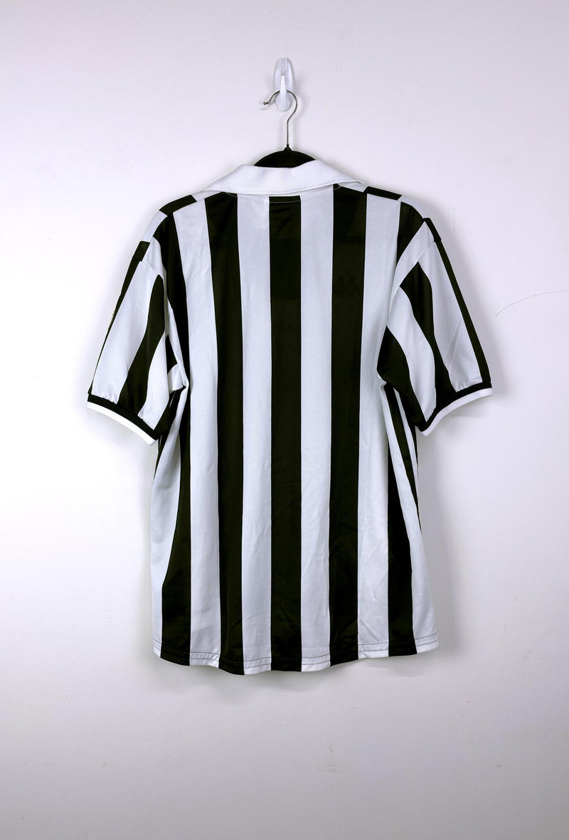 '98 Juventus Home Kit