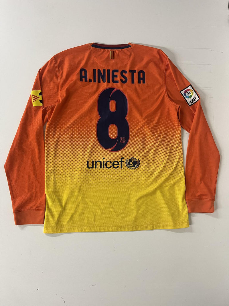 '12 FC Barcelona Away Kit - 'A. Iniesta #8'
