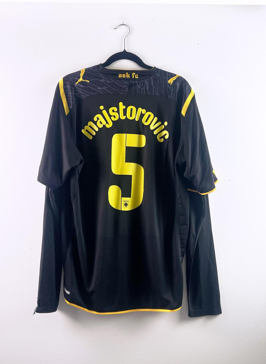 '09-10 AEK Athens F.C. Home Kit - 'Majstorović #5'