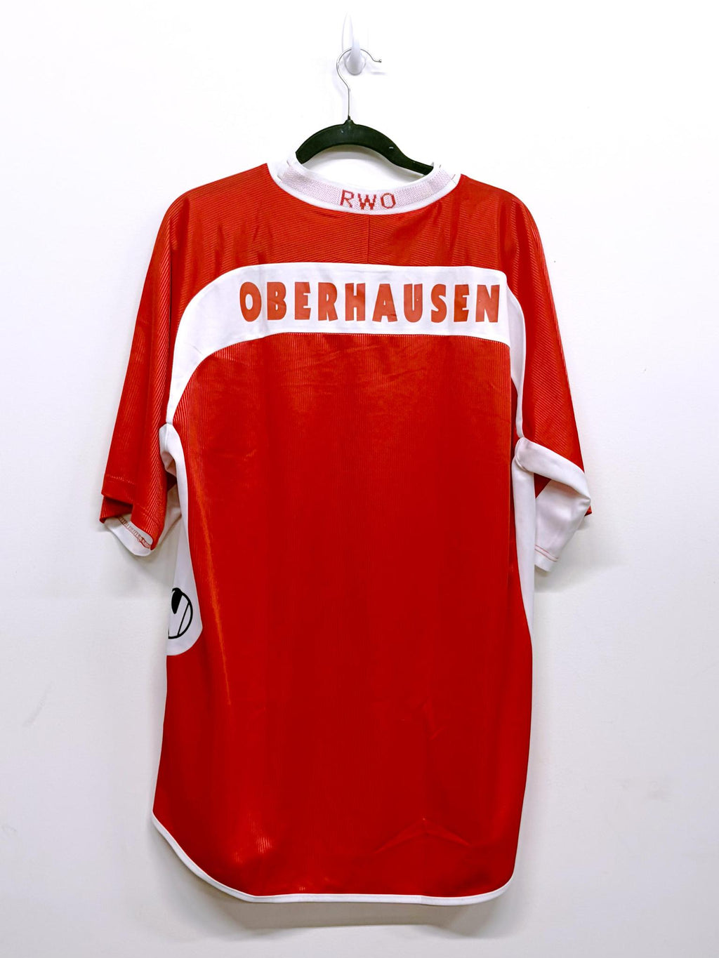 '03 Rot-Weiß Oberhausen
Home Kit