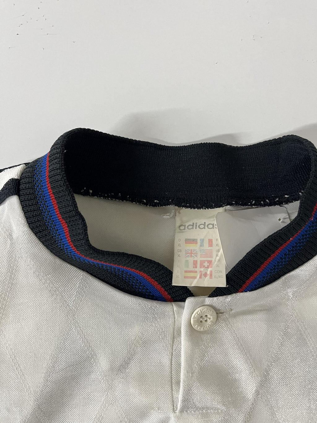 '96-98 F.C. Bayern Munchen Away Kit - 'Basler #13'