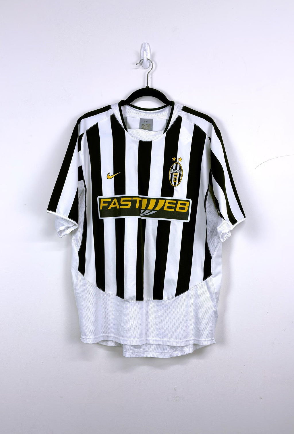 '03-04 Juventus Home Kit
