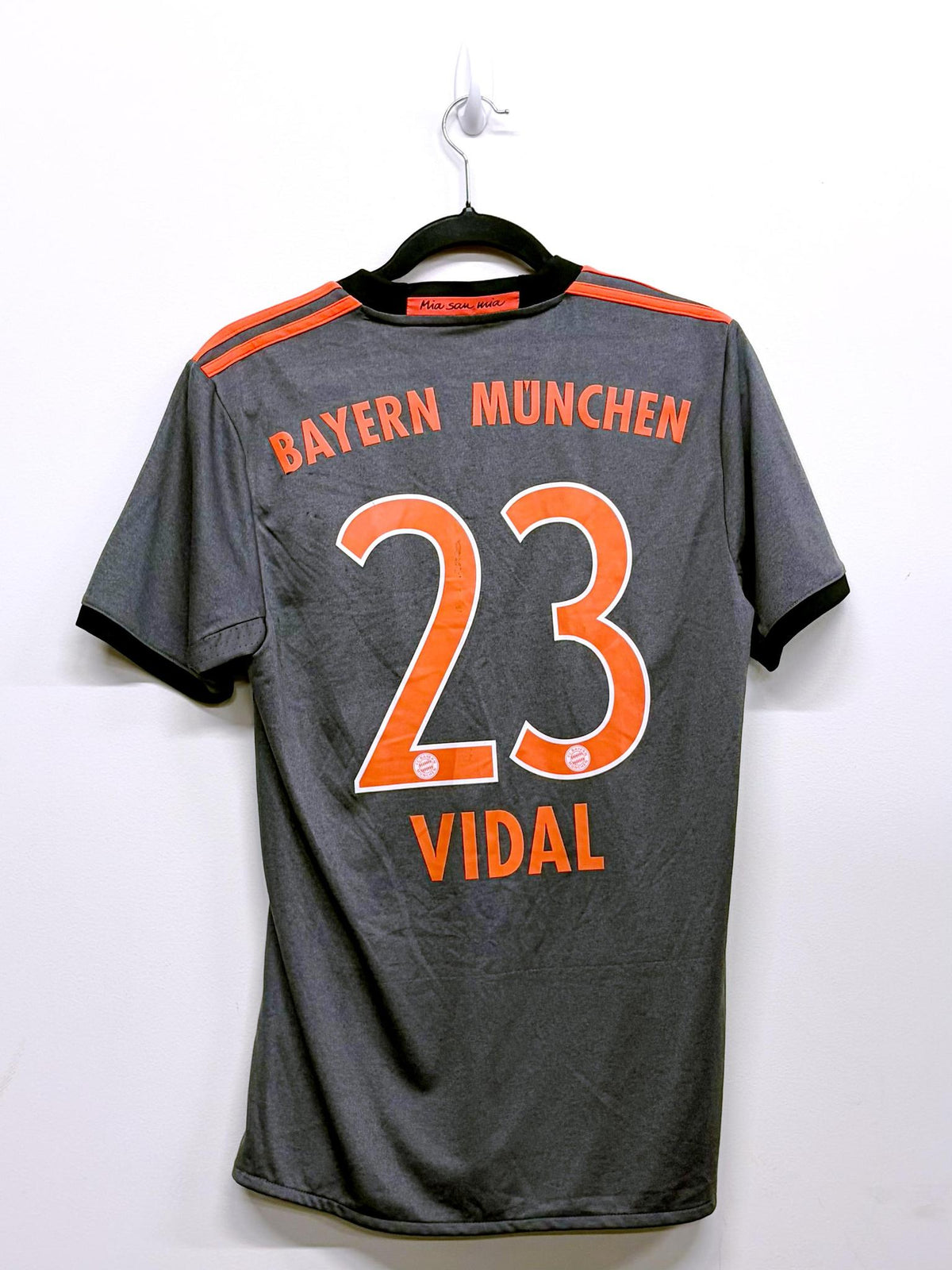 '16 Bayern Munich Third Kit - Vidal #23'