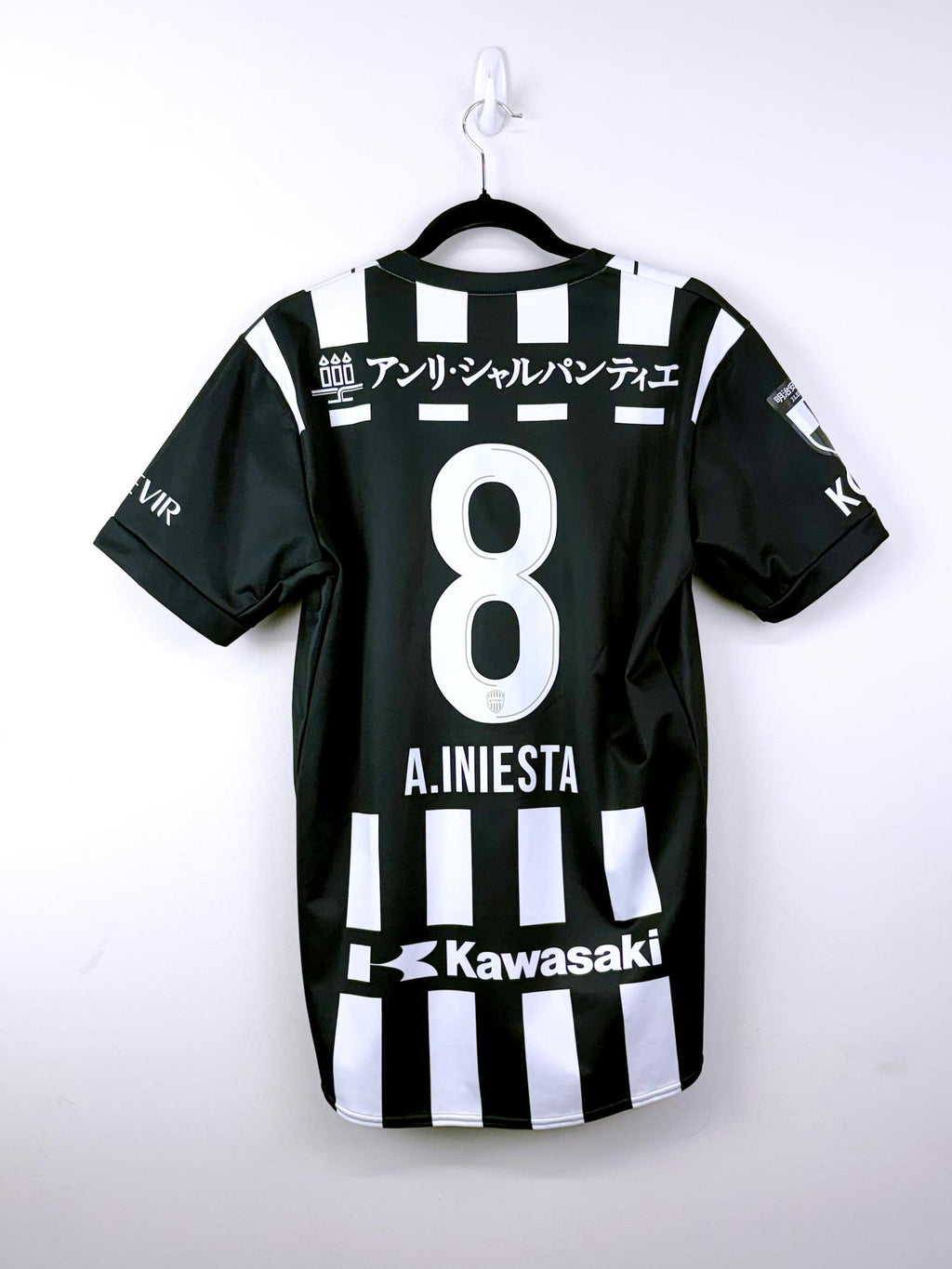 '20 Vissel Kobe Special Edition Kit - 'A. Iniesta #8'