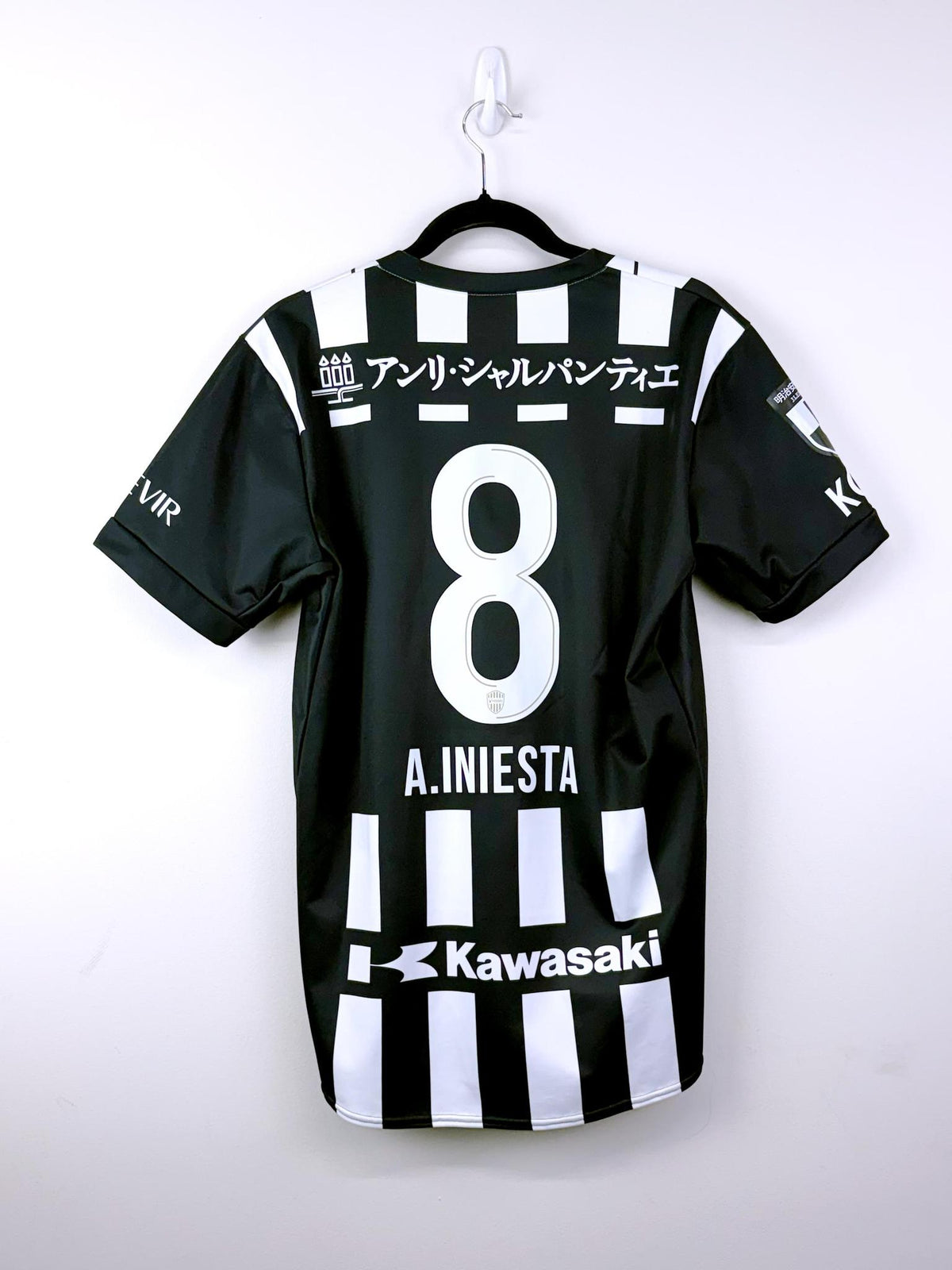 '20 Vissel Kobe Special Edition Kit - 'A. Iniesta #8'