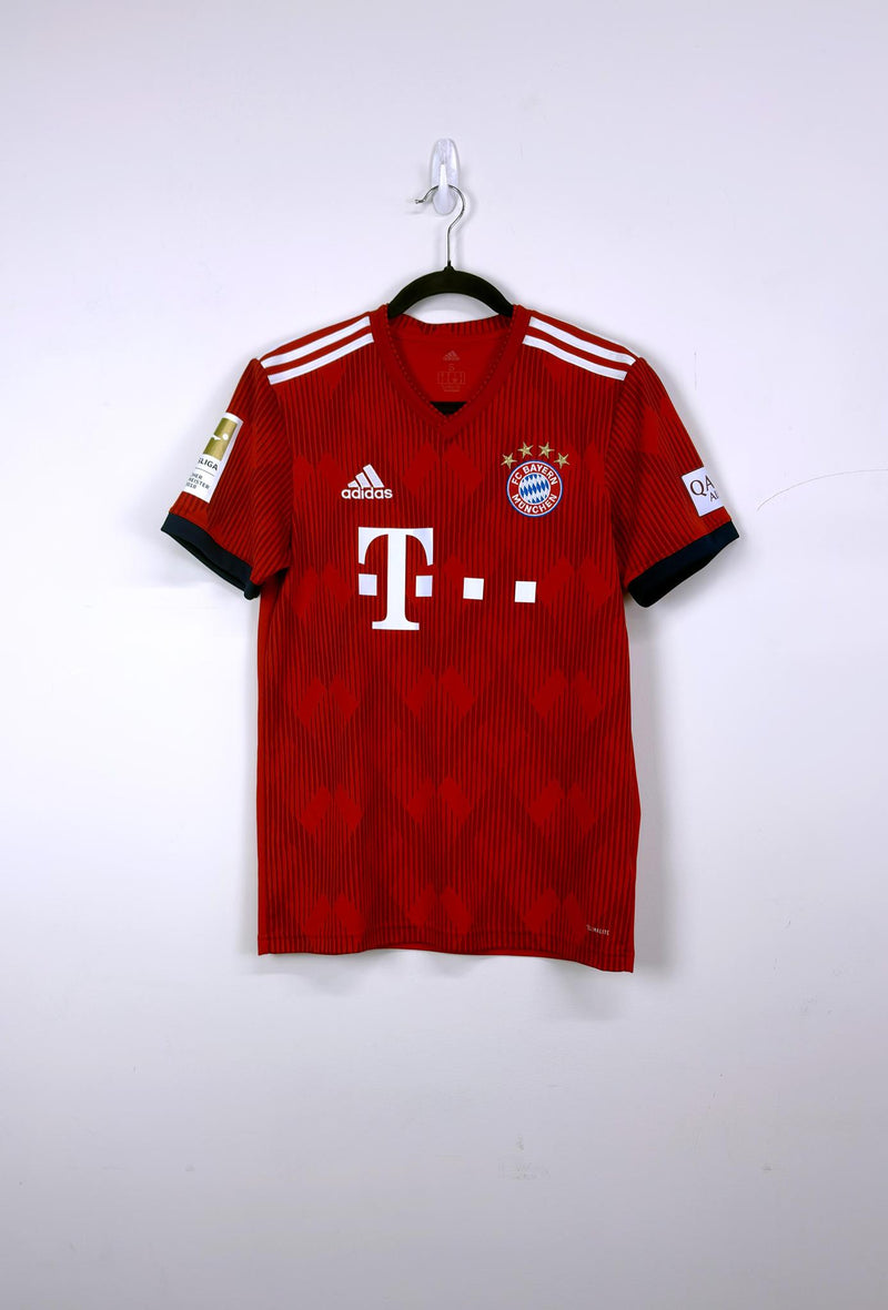 '18 Bayern Munich Home Kit - 'James #11'