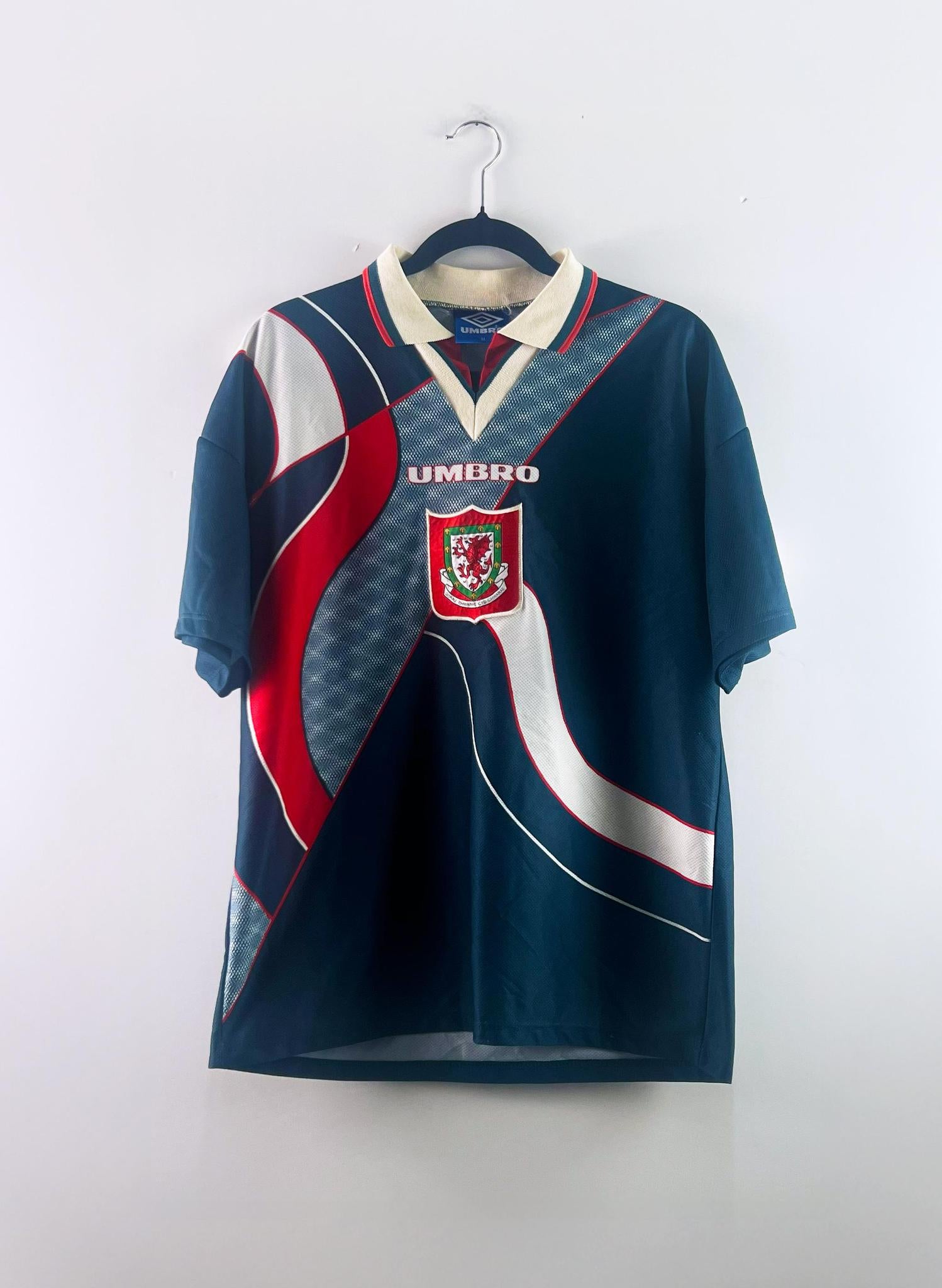 '95-96 Wales National Football Team Away Kit