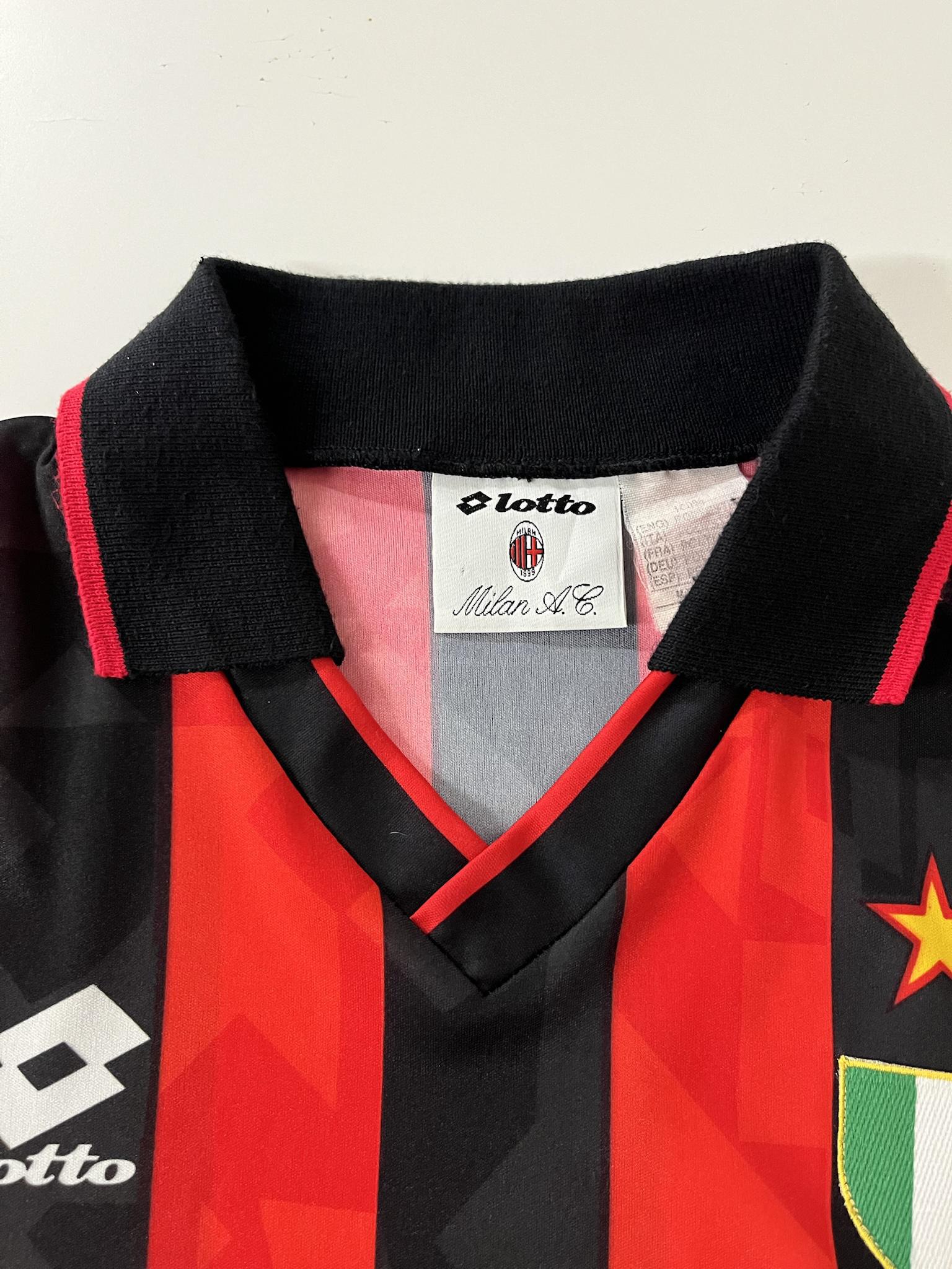 '93-94 AC Milan Home Kit