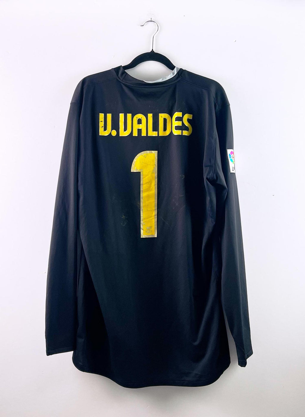'08 FC Barcelona Goalkeeper Kit - 'V. Valdes #1'