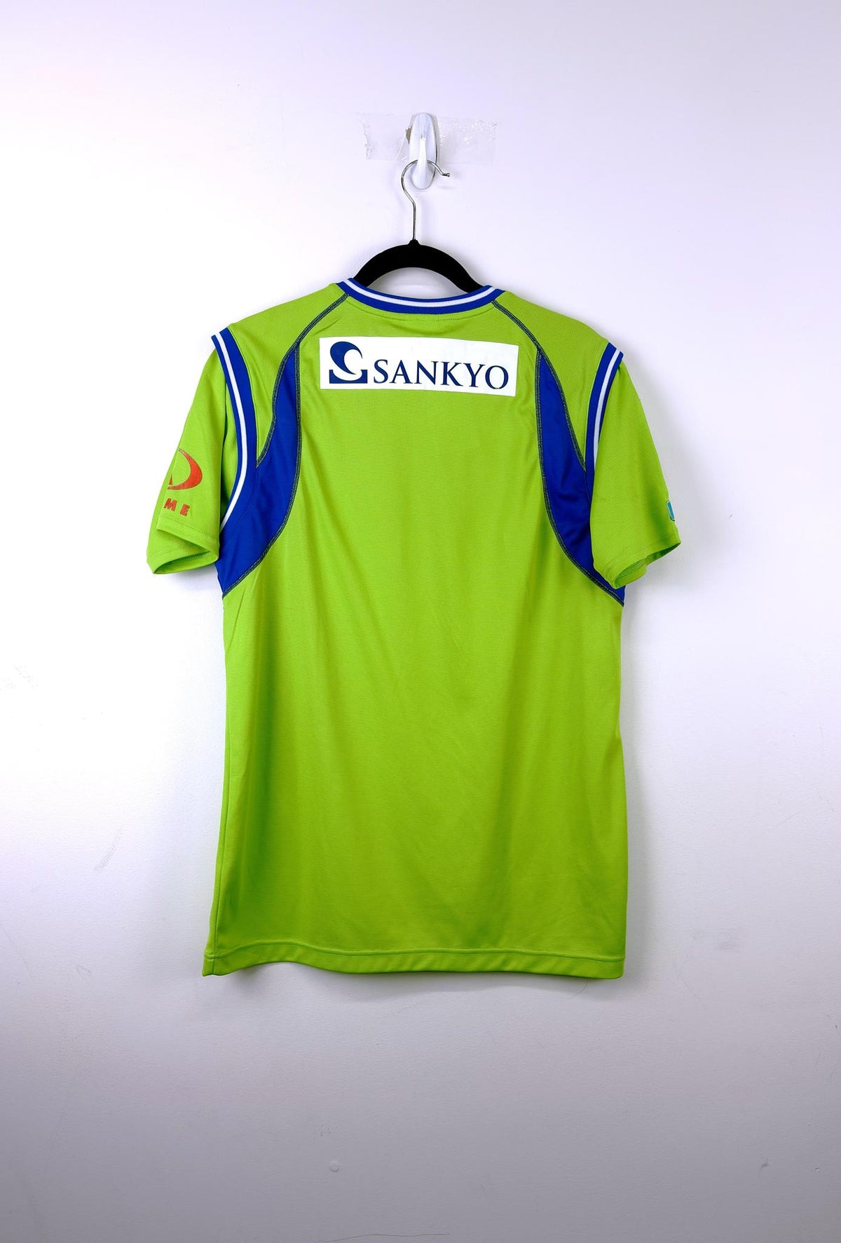 '04 Shonan Bellmare Away Kit