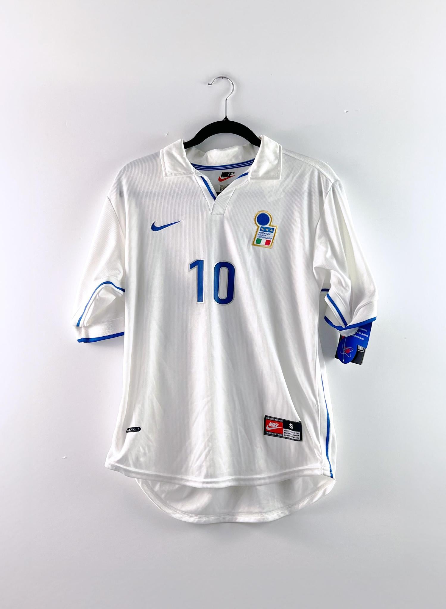 '97-98 Italy National Football Team Away Kit - 'Del Piero #10'