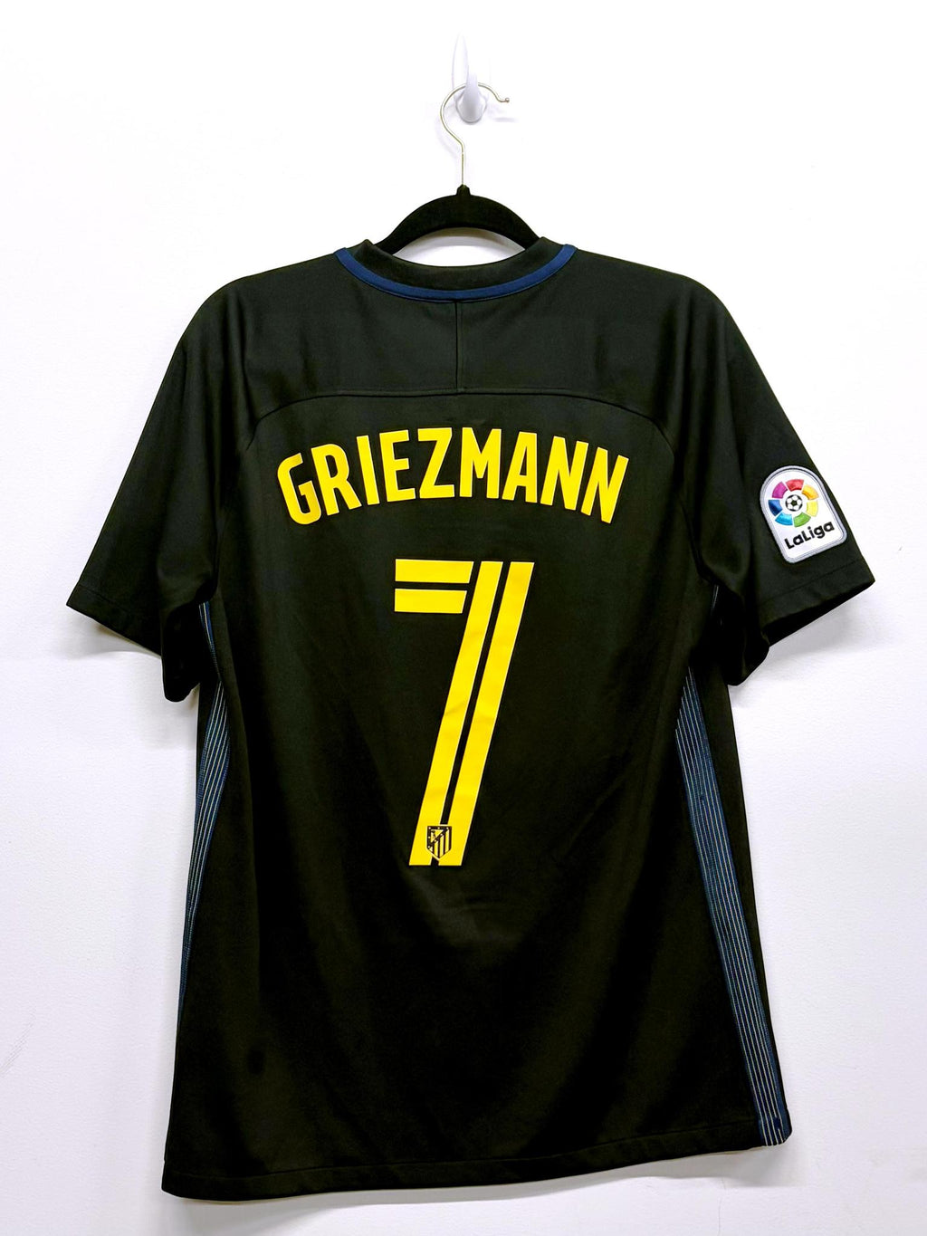 '16 Atletico Madrid Away Kit  - 'Griezmann #7'