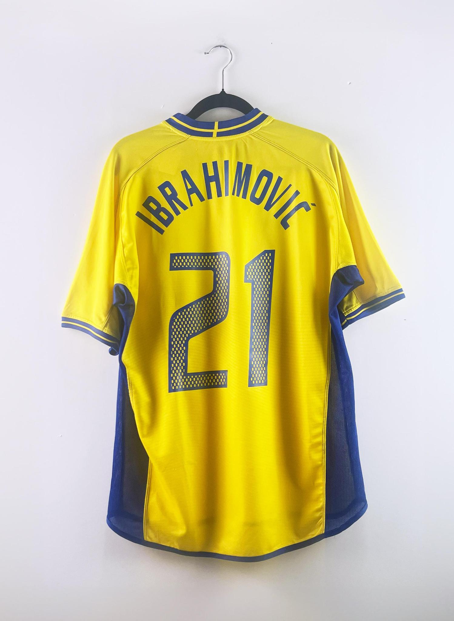 '02 Sweden National Football Team Home Kit - 'Ibrahimović #21'