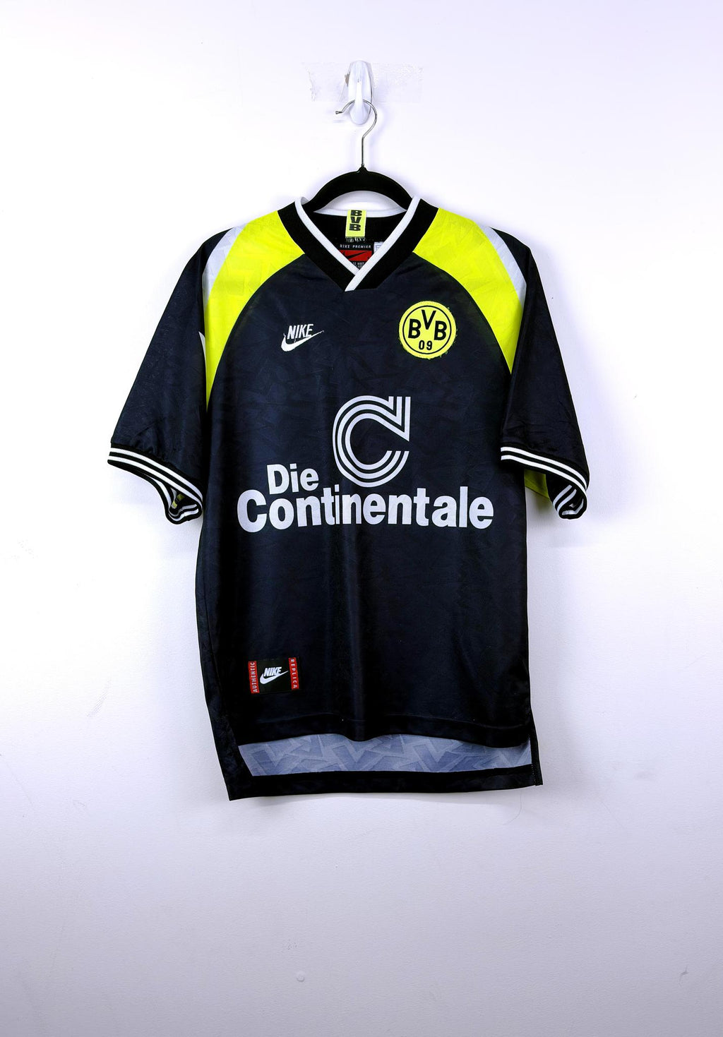 '95-96 Dortmund Away Kit
