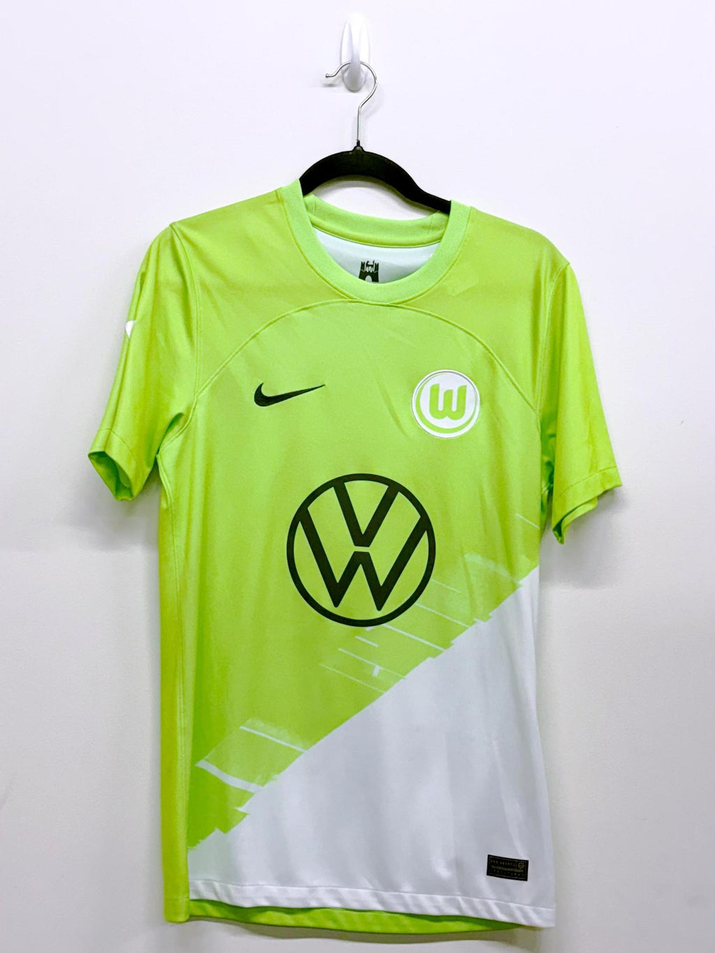 '23 VfL Wolfsburg Goalkeeper Kit - 'Waldschmidt #7'