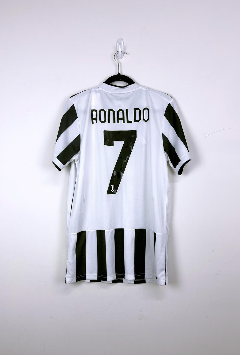 '21 Juventus Home Kit - 'Ronaldo #7'